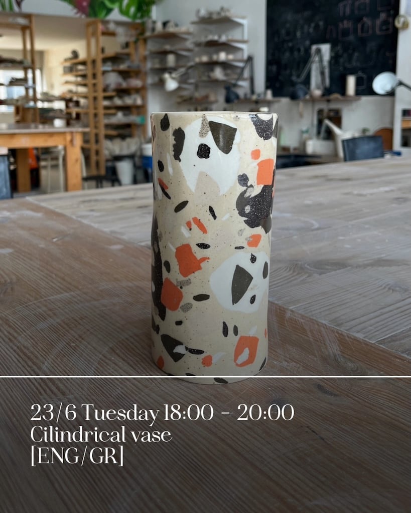 Cilindrical vase june