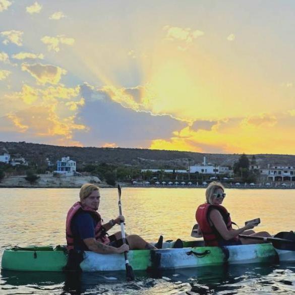 Sunset Sea Kayaking at Governor’s Beach – August 14