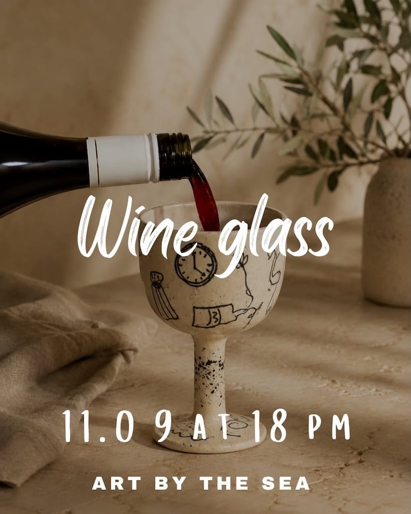 Wine glass art by the sea sep